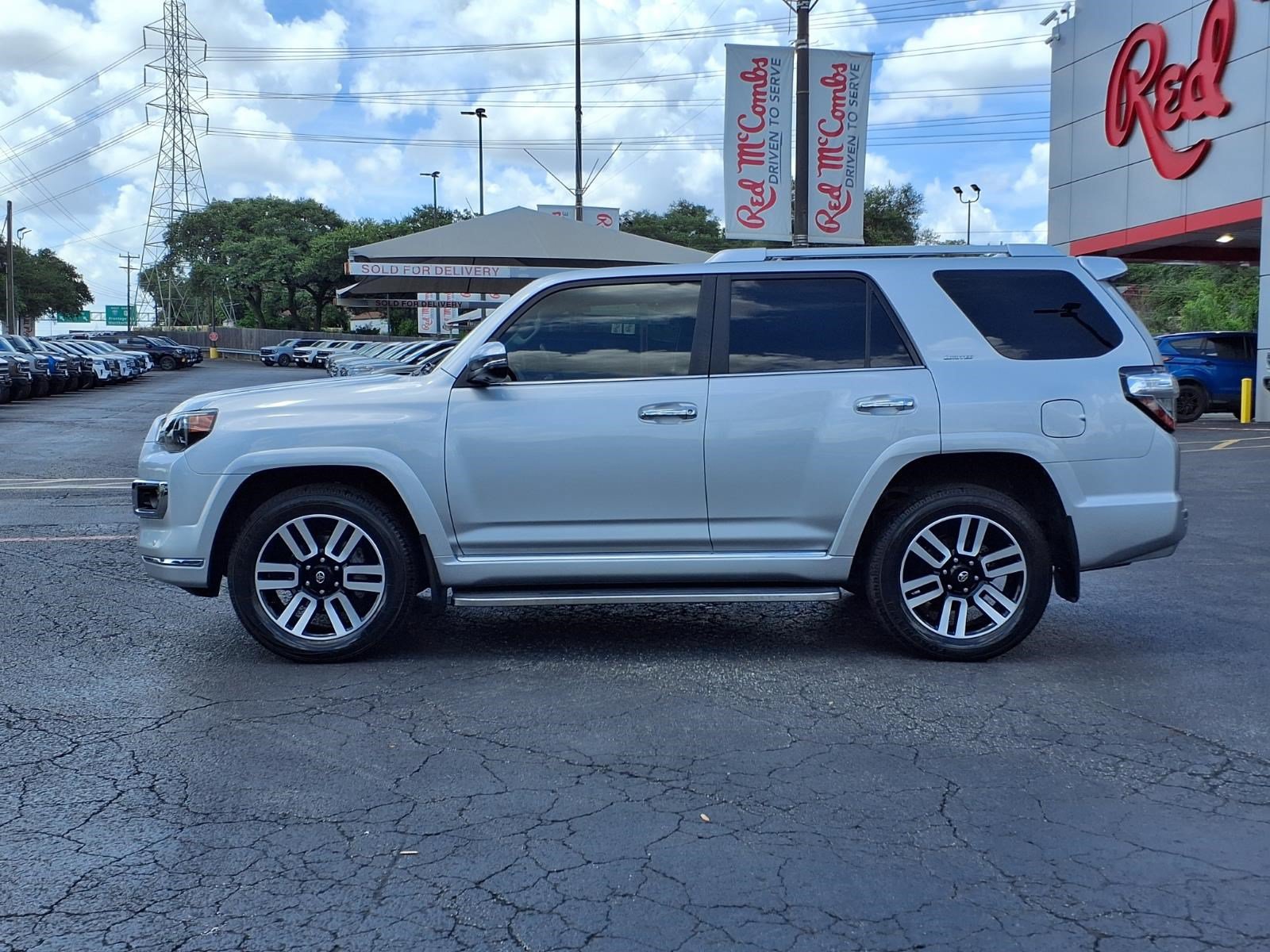Used 2023 Toyota 4Runner Limited AWD/4WD image 9