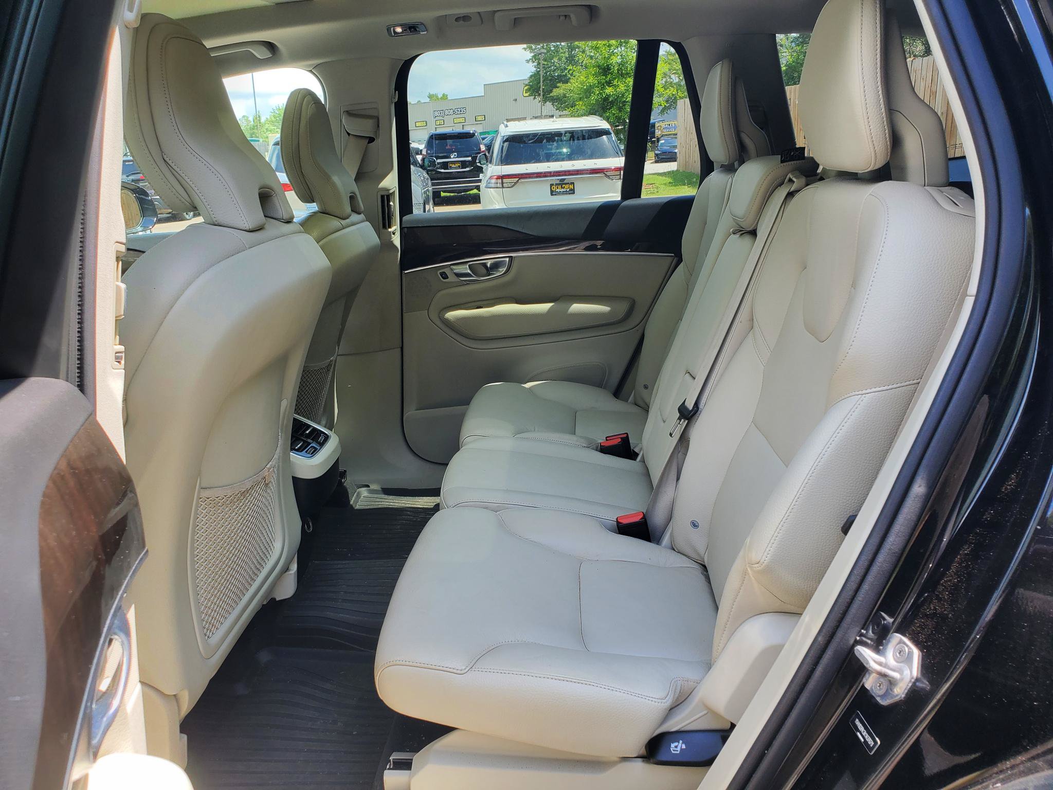 Used 2019 Volvo XC90 T5 Momentum AWD/4WD image 32