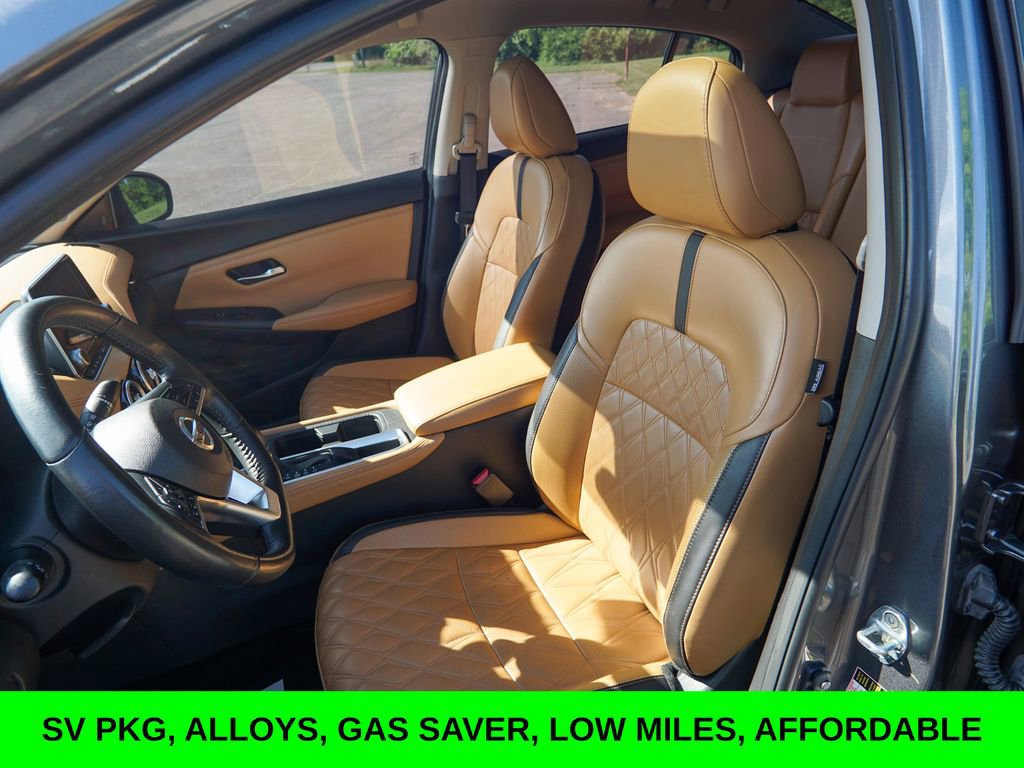 Used 2023 Nissan Sentra SV w/ SV Premium Package FWD image 18