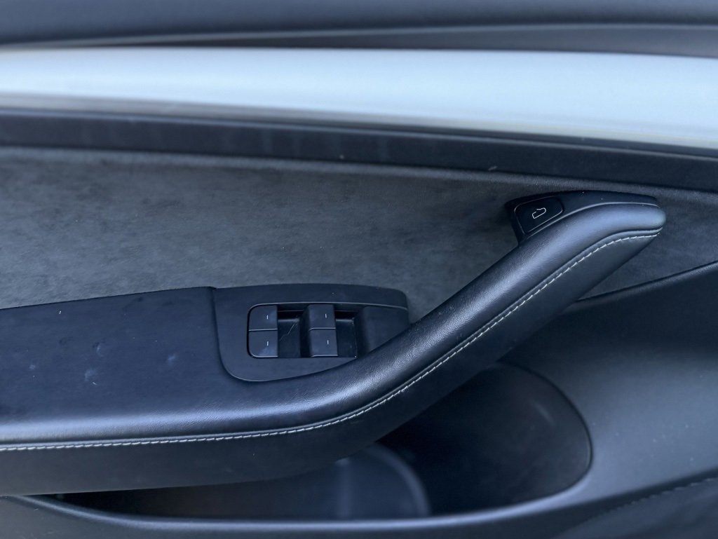 Used 2022 Tesla Model 3 Long Range image 29