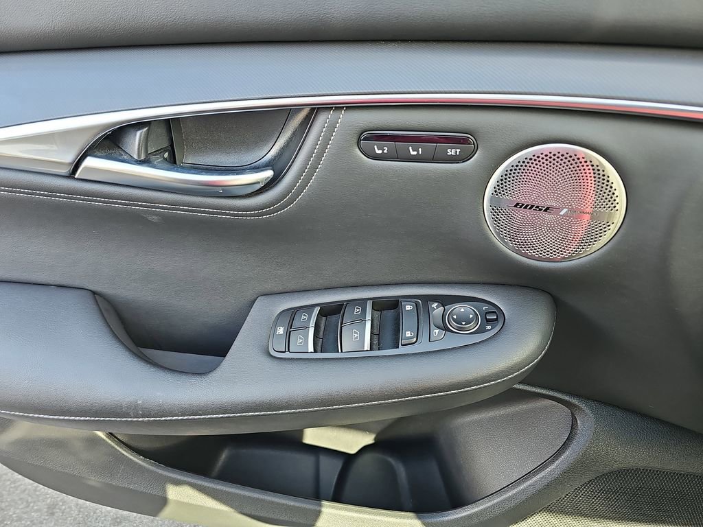 Used 2025 INFINITI QX55 Essential image 32