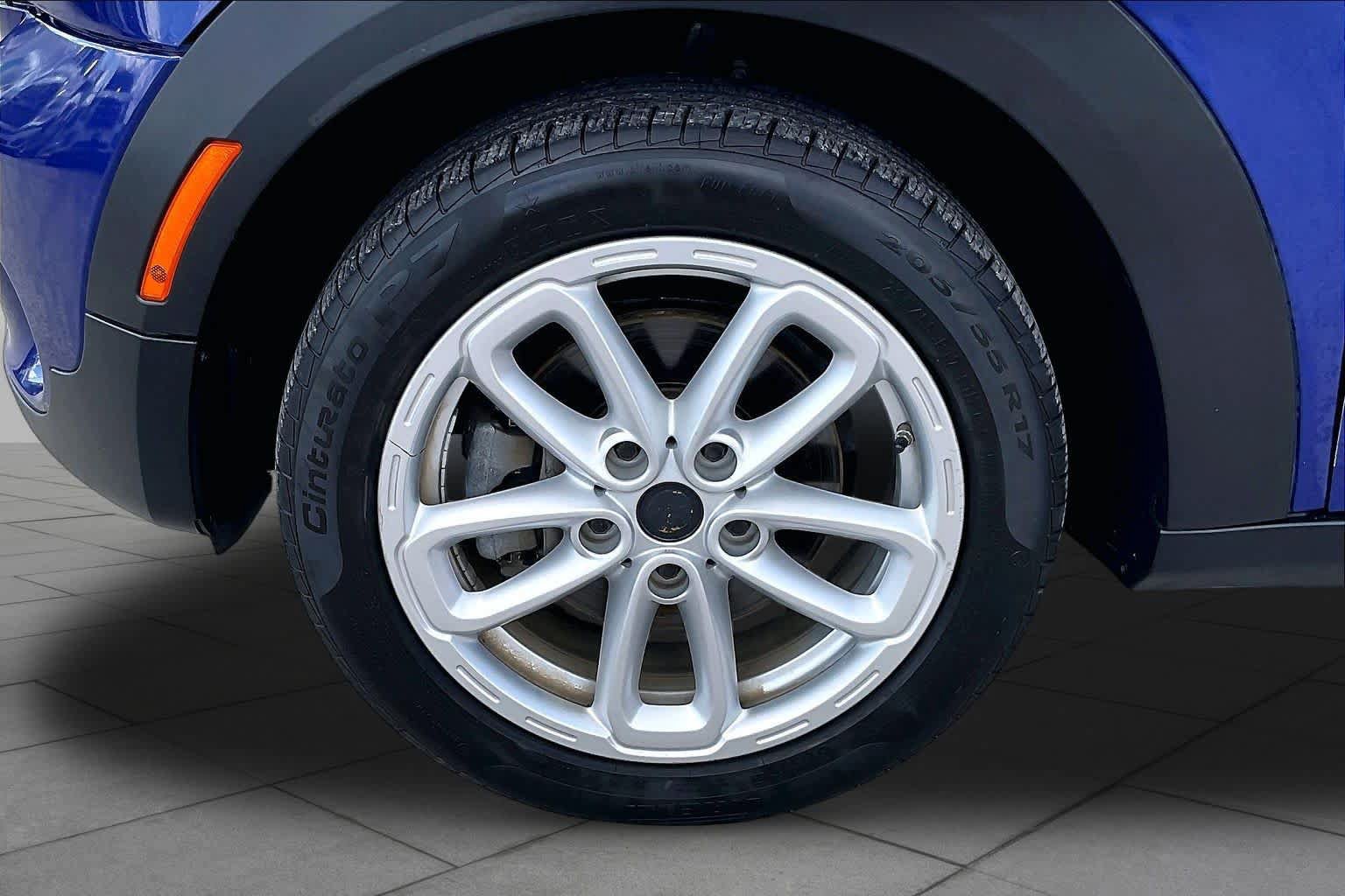 Used 2015 MINI Cooper Paceman FWD image 11