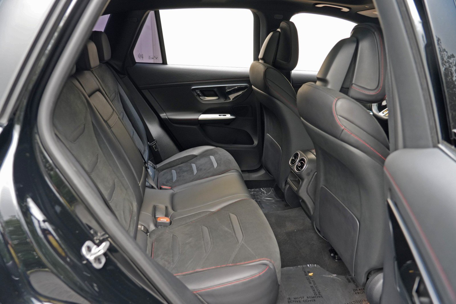 Used 2024 Mercedes-Benz GLC 43 AMG 4MATIC image 50