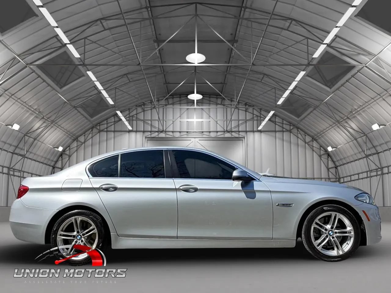 Used 2016 BMW 528i xDrive Sedan AWD/4WD image 4