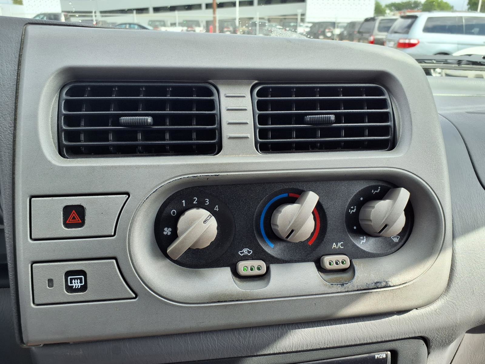 Used 2001 Nissan Xterra SE image 5