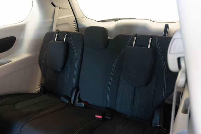 Used 2024 Chrysler Voyager LX FWD image 19