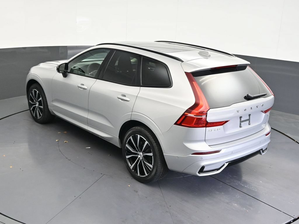 Certified 2024 Volvo XC60 B5 Plus AWD/4WD image 20