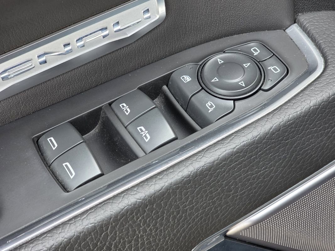 Used 2023 GMC Sierra 1500 Denali w/ Denali Reserve Package AWD/4WD image 21