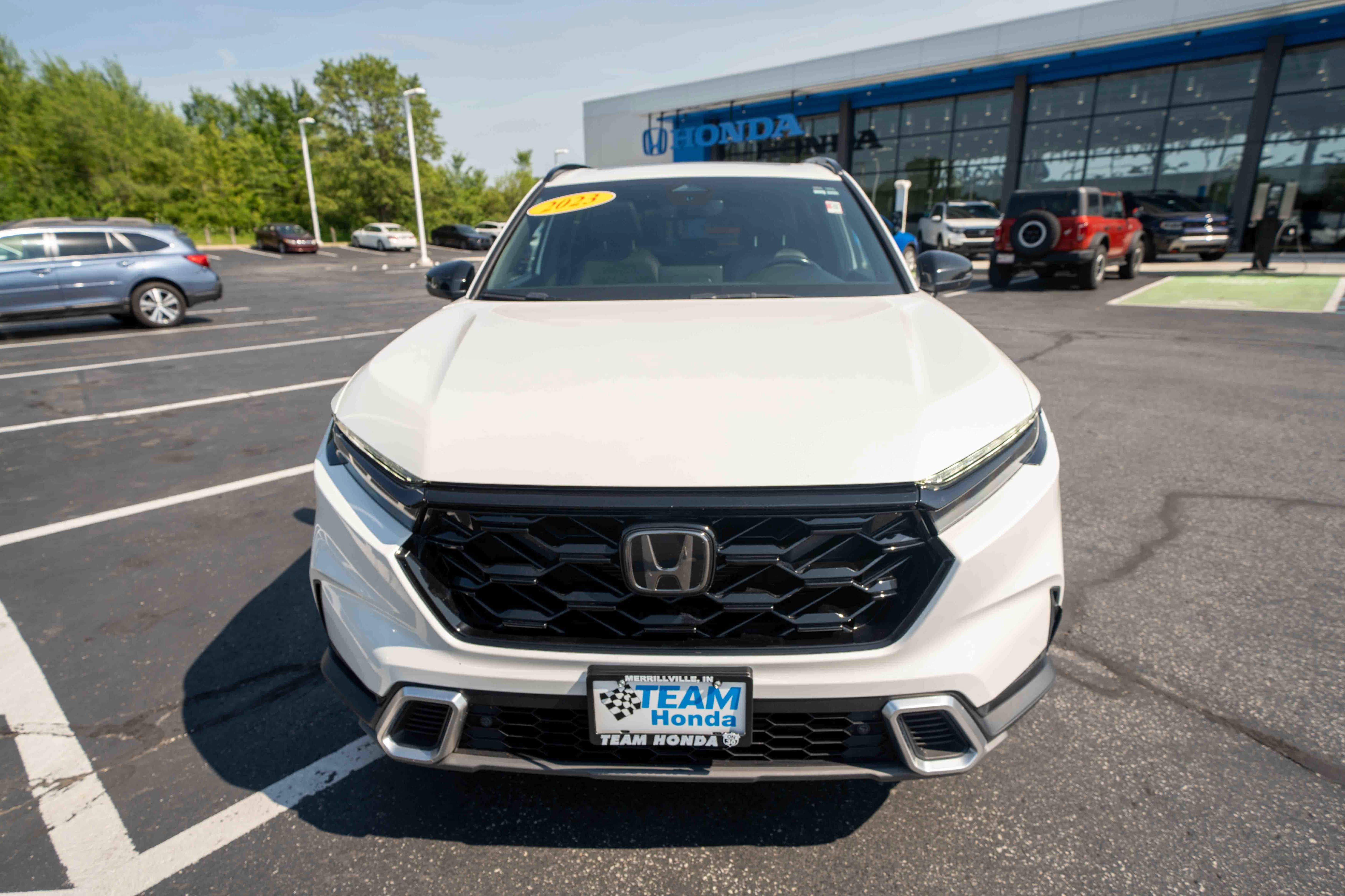 Used 2023 Honda CR-V Sport Touring image 2