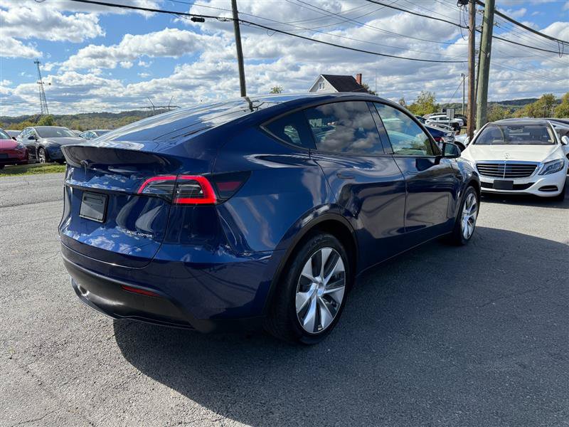 Used 2024 Tesla Model Y Long Range AWD/4WD image 6
