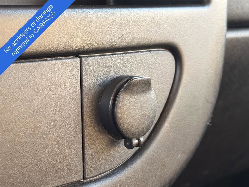 Used 2016 Chevrolet Express 2500 Extended image 27