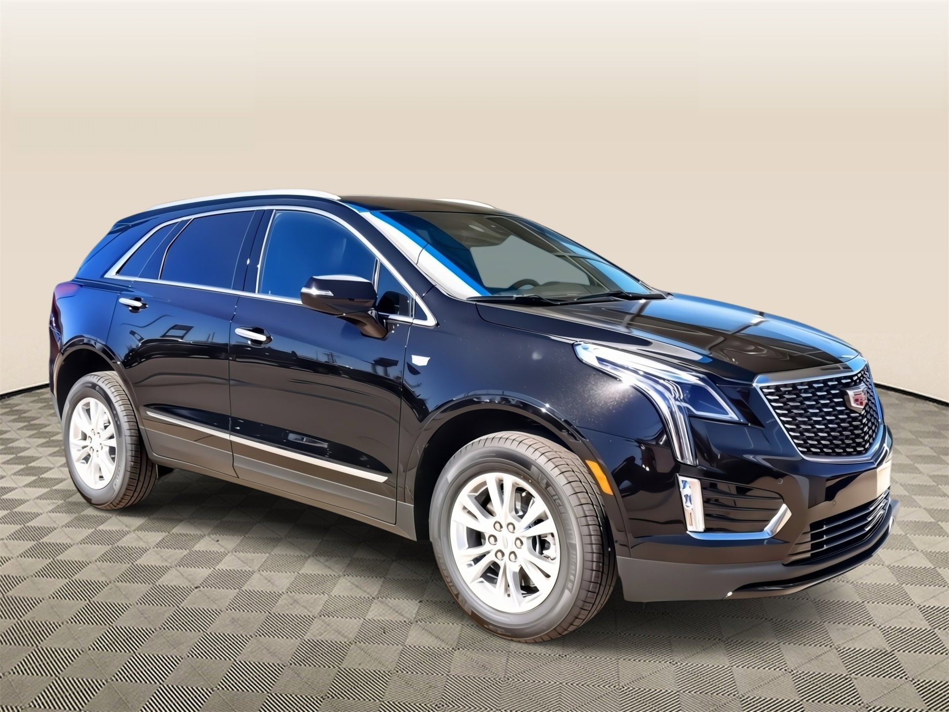New 2025 Cadillac XT5 Luxury