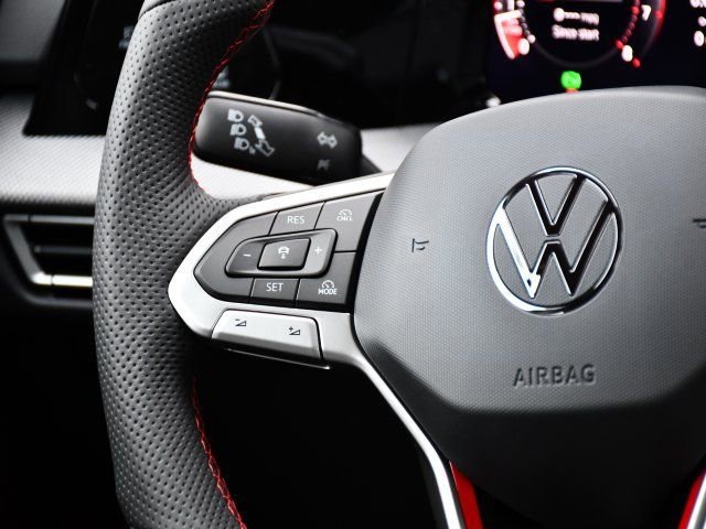 New 2026 Volkswagen GTI SE FWD image 22