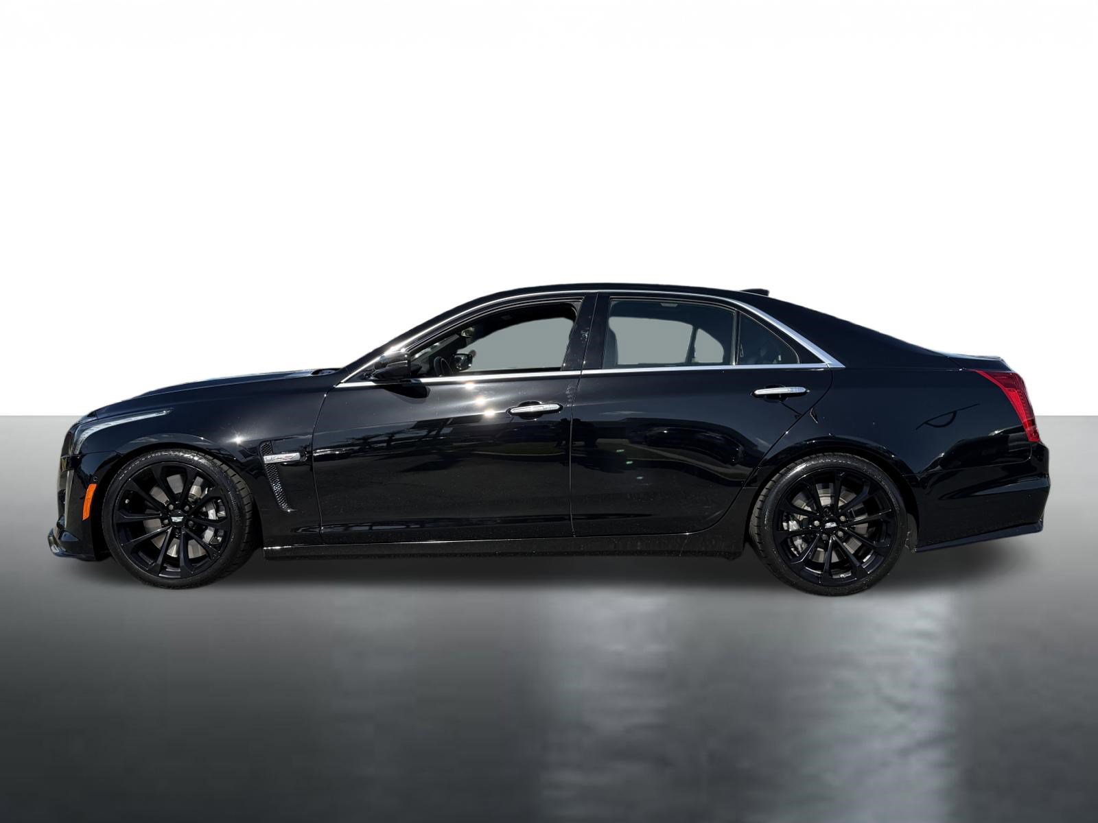 Used 2019 Cadillac CTS V w/ Luxury Package RWD image 5