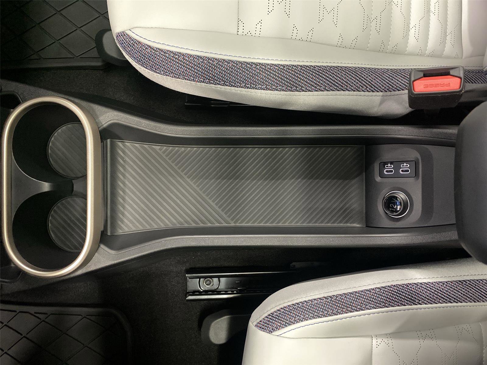 Certified 2025 MINI Cooper S image 27