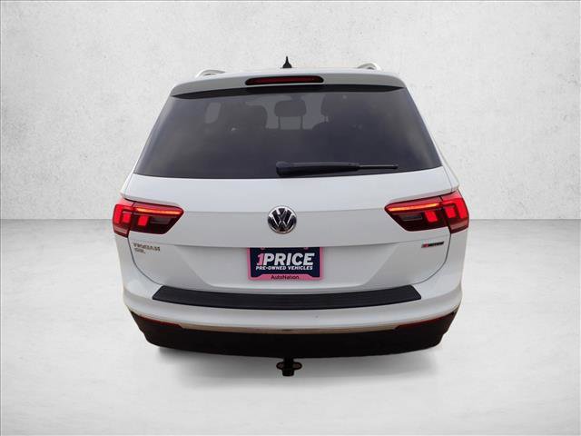 Used 2019 Volkswagen Tiguan SEL Premium image 3
