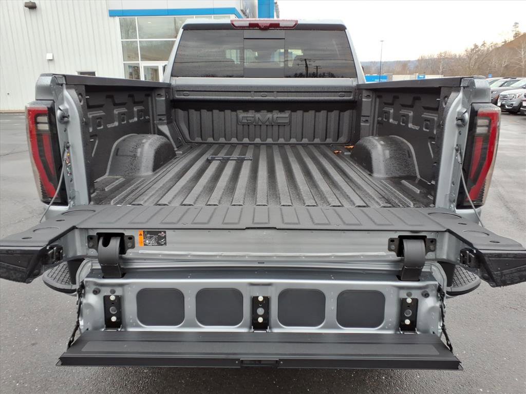 New 2026 GMC Sierra 2500 AT4 w/ AT4 Premium Plus Package image 4
