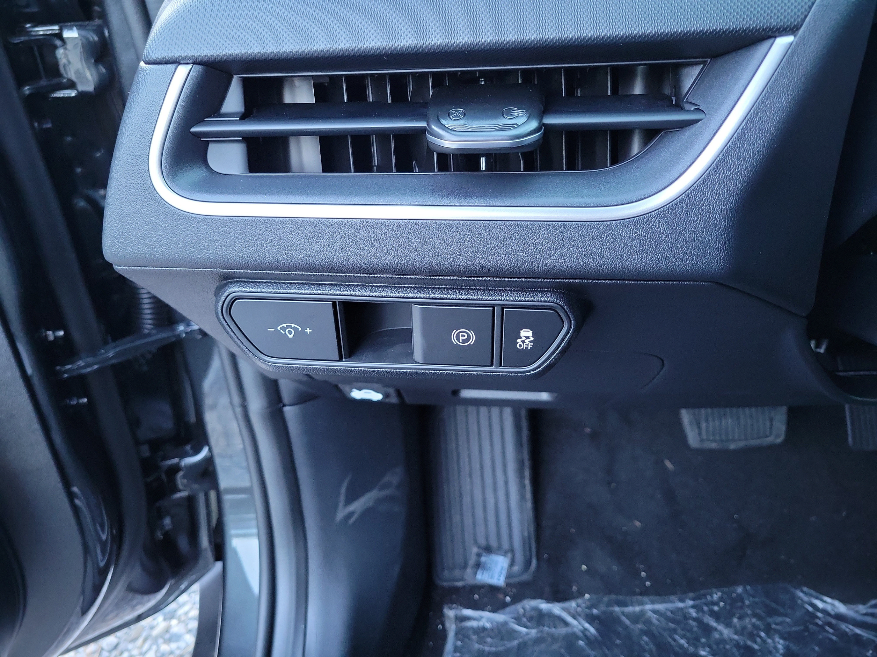 New 2026 Kia K4 FWD image 26