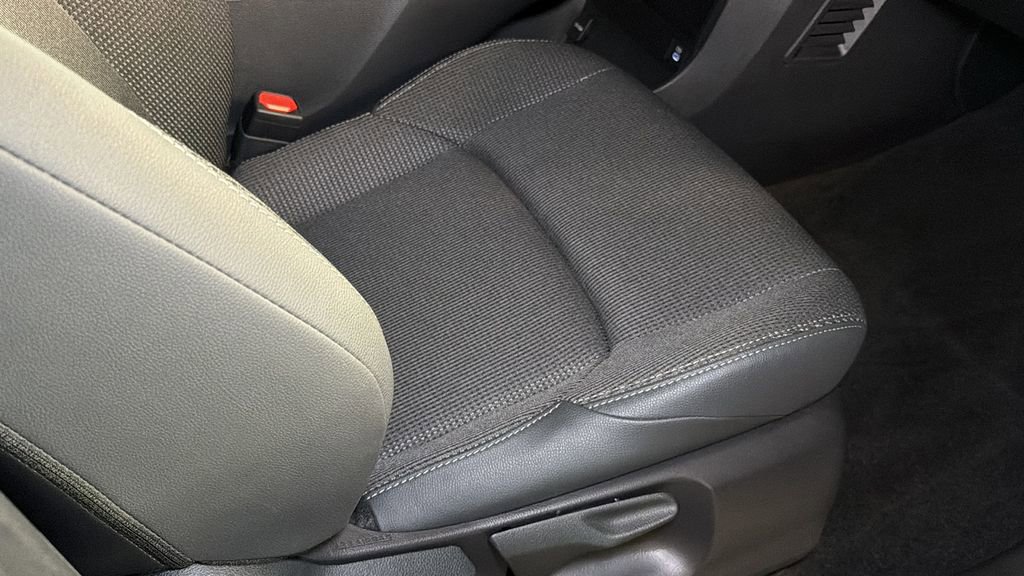 Used 2025 Toyota bZ4X AWD w/ Weather Package image 10