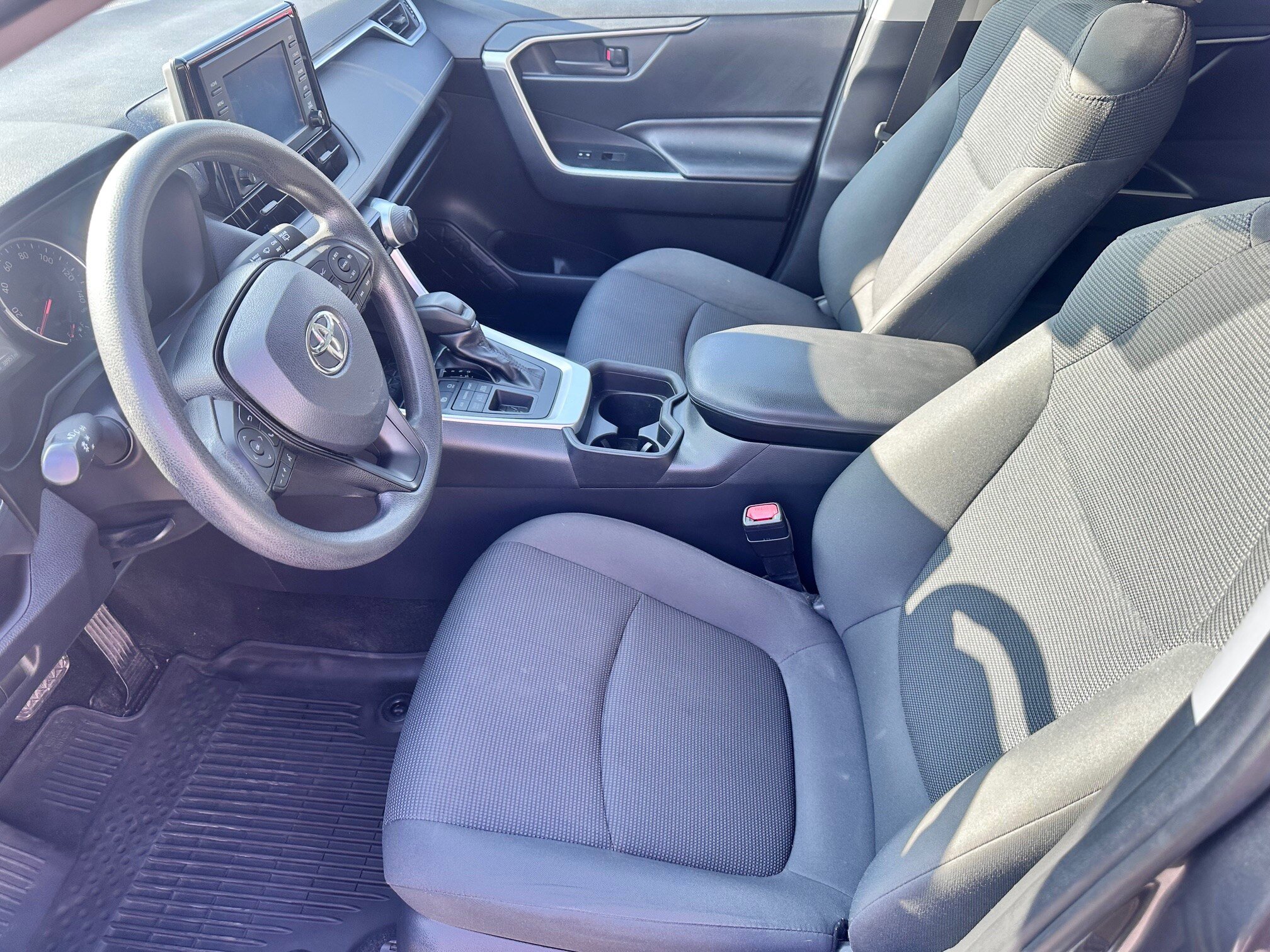 Used 2019 Toyota RAV4 LE w/ All Weather Liner Package AWD/4WD image 5