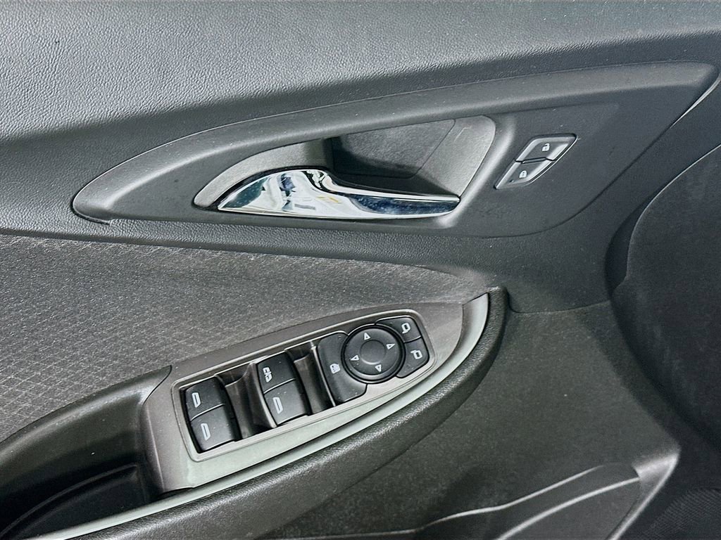 Used 2023 Chevrolet Malibu LT image 24