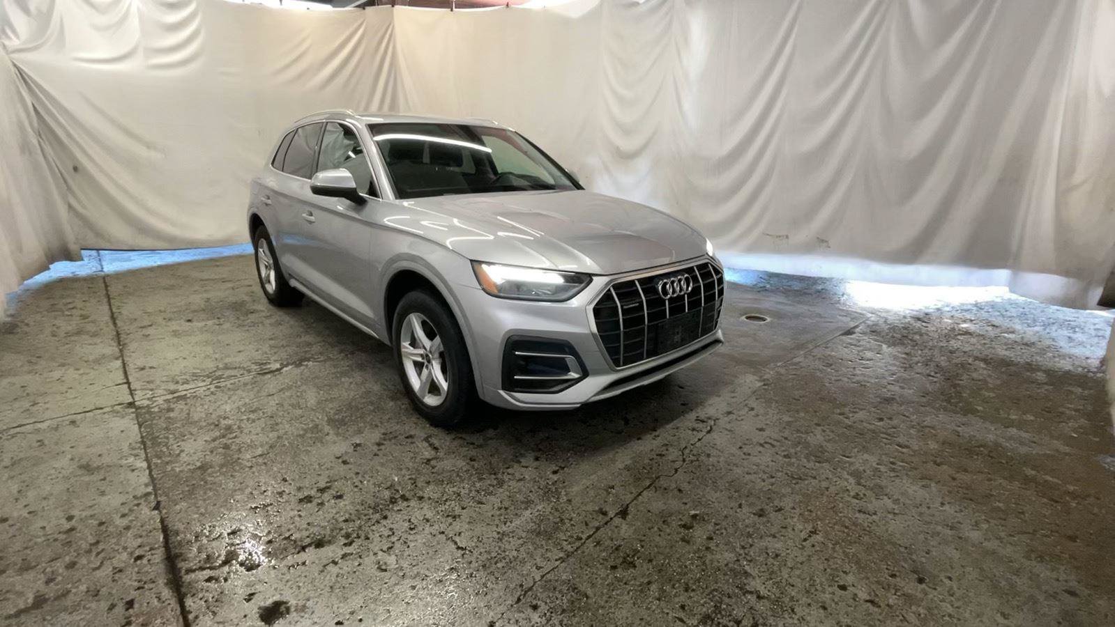 Used 2021 Audi Q5 2.0T Premium w/ Convenience Package AWD/4WD image 1