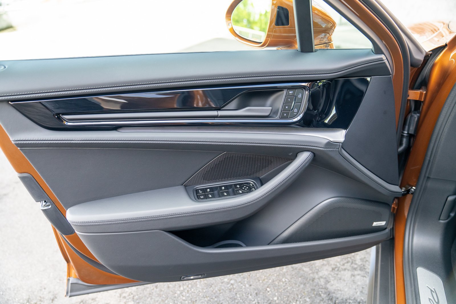 Certified 2025 Porsche Panamera 4 AWD/4WD image 10