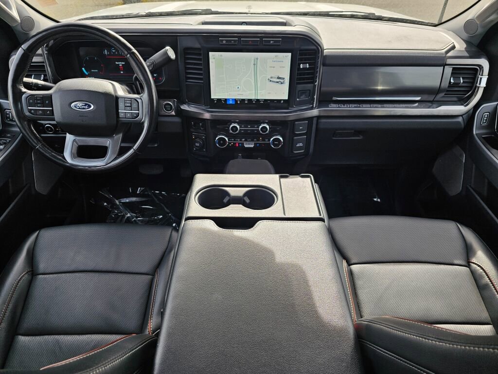 Used 2024 Ford F350 Lariat image 9