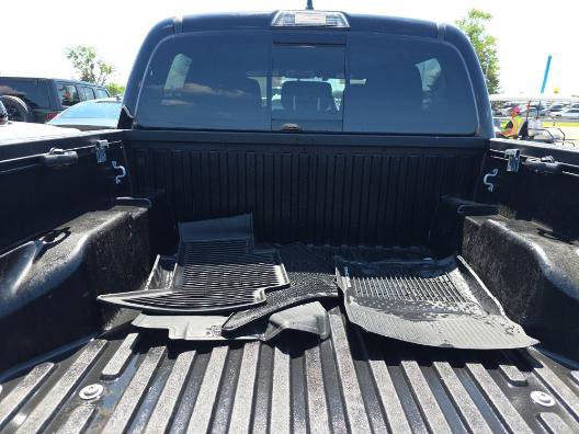 Used 2017 Toyota Tacoma TRD Off-Road w/ Tow Package (A/T) image 6