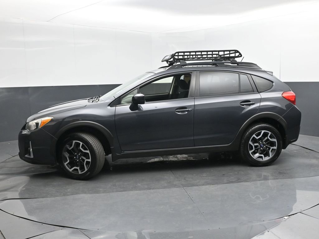 Used 2017 Subaru Crosstrek 2.0i Premium image 2