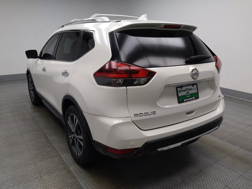 Used 2020 Nissan Rogue SV w/ Sun & Sound Touring Package FWD image 5
