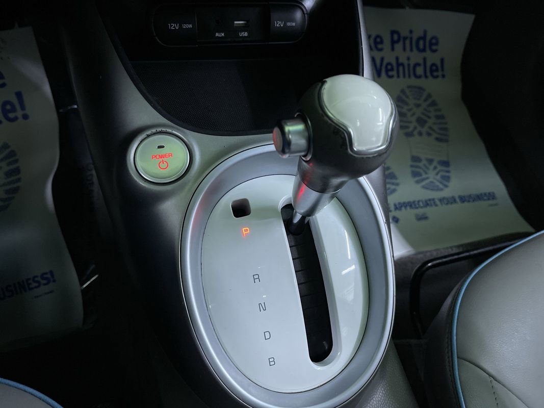 Used 2016 Kia Soul EV + w/ Sun & Fun Package image 25
