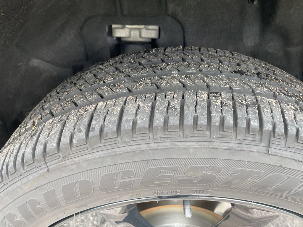 Used 2023 Jeep Grand Cherokee L Laredo AWD/4WD image 11