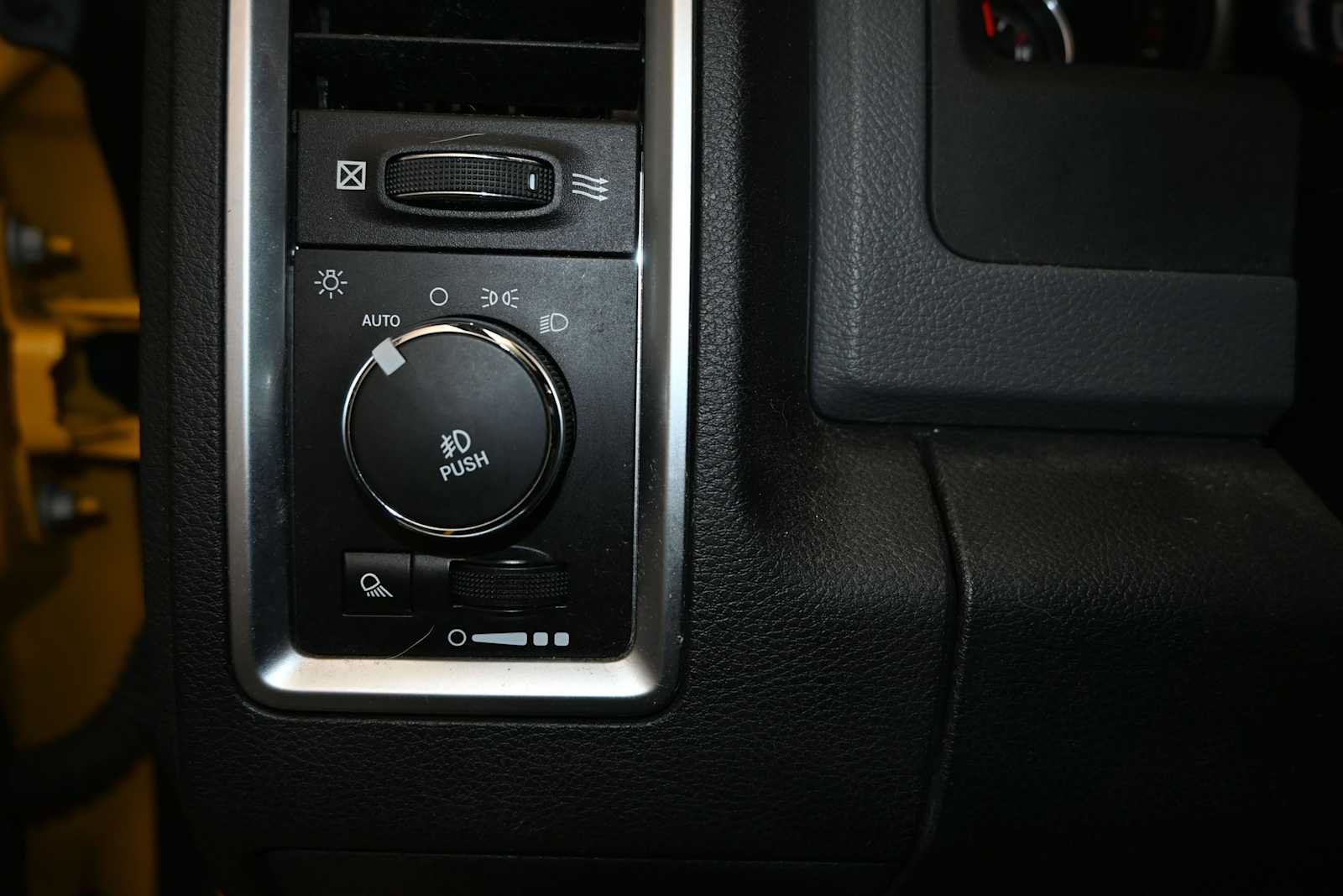 Used 2016 RAM 1500 Big Horn AWD/4WD image 17