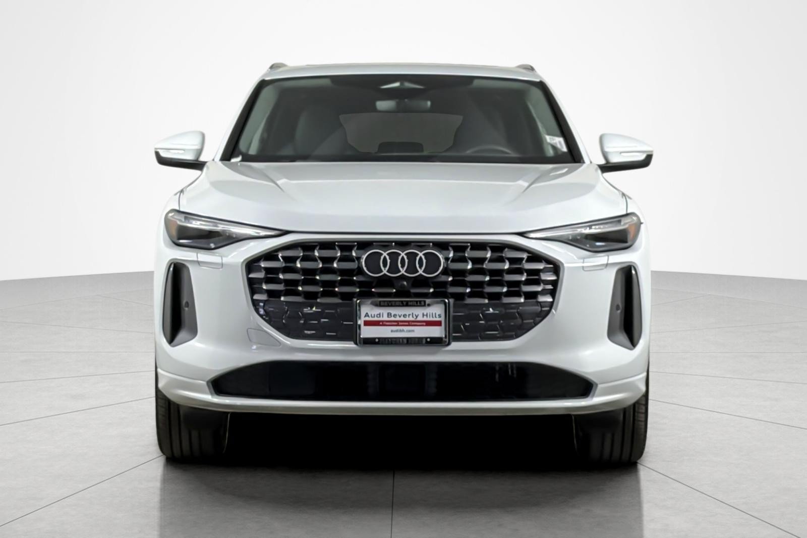 Used 2025 Audi Q5 Premium Plus w/ Premium Plus AWD/4WD image 8