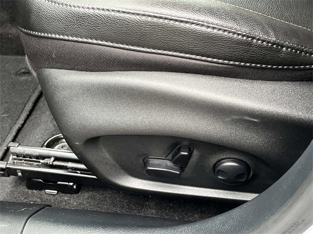 Used 2024 Jeep Compass Limited w/ Mopar Graphics Package image 27