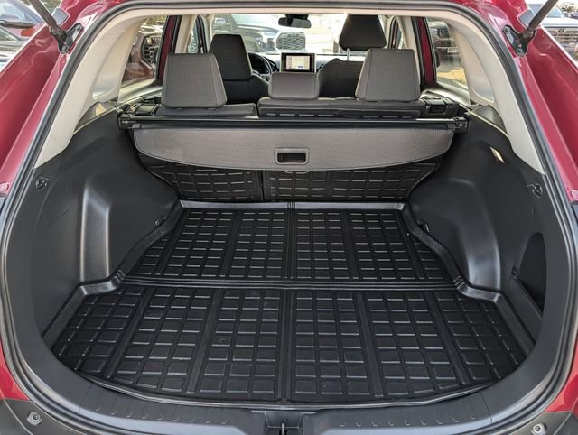 Used 2023 Toyota RAV4 LE FWD image 27
