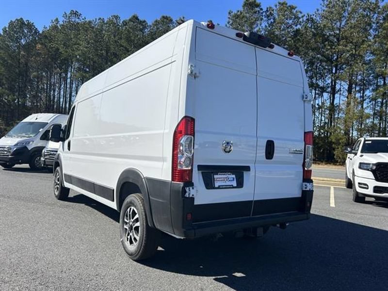 New 2026 RAM ProMaster 2500 w/ Quick Order Package 22G SLT FWD image 3