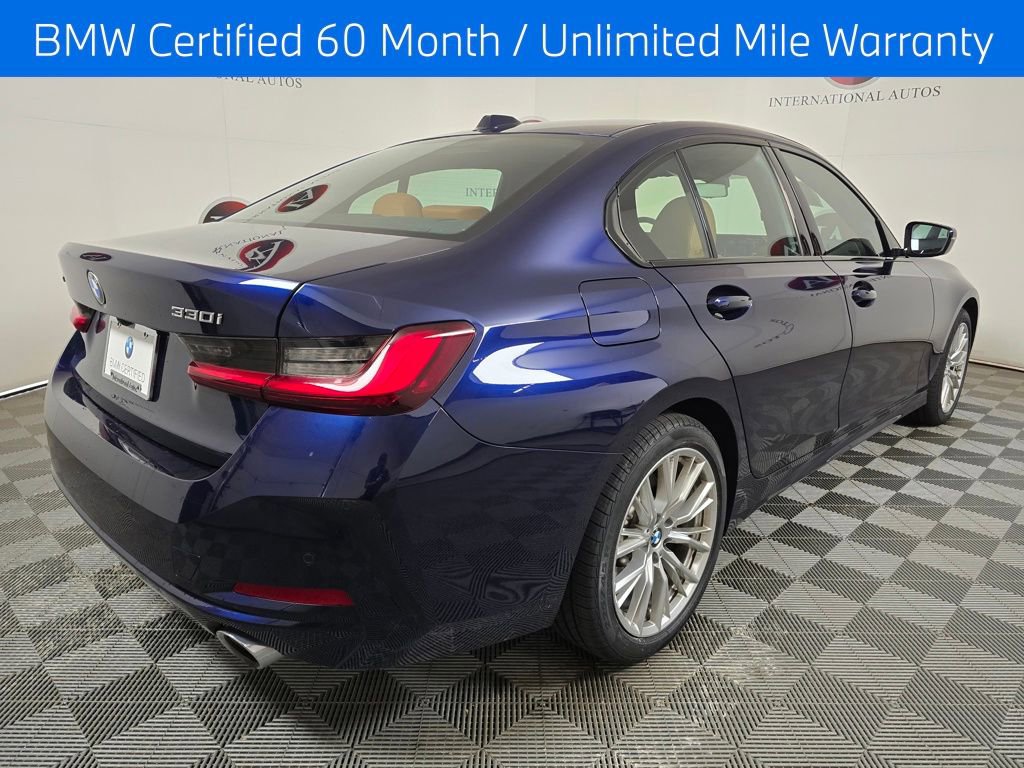 Certified 2023 BMW 330i xDrive Sedan w/ Premium Package AWD/4WD image 4