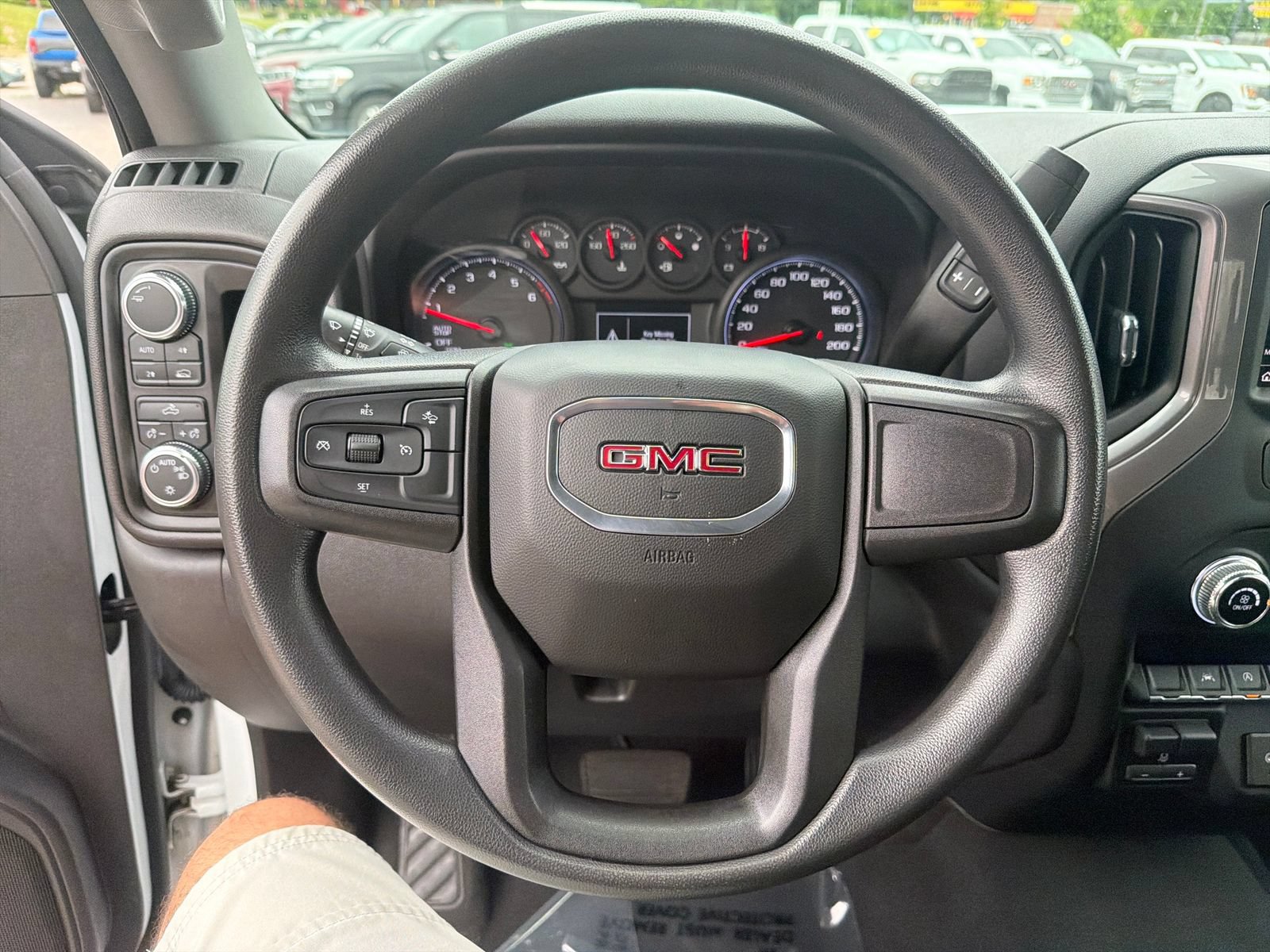Used 2023 GMC Sierra 1500 Pro w/ Pro Value Package AWD/4WD image 15