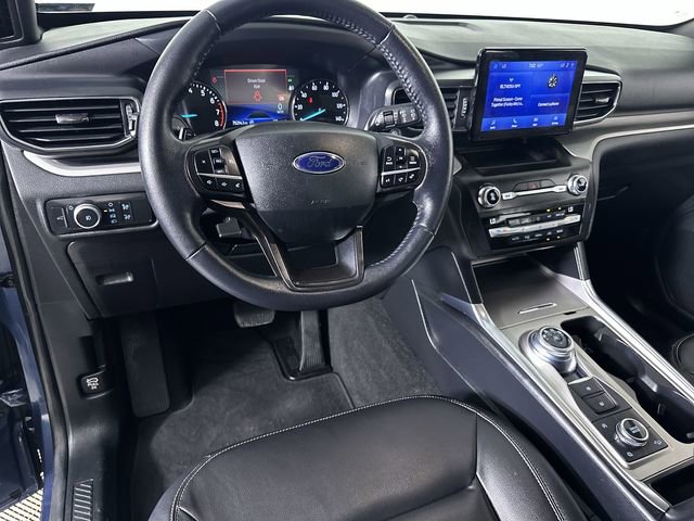 Used 2020 Ford Explorer XLT w/ Equipment Group 202A AWD/4WD image 21