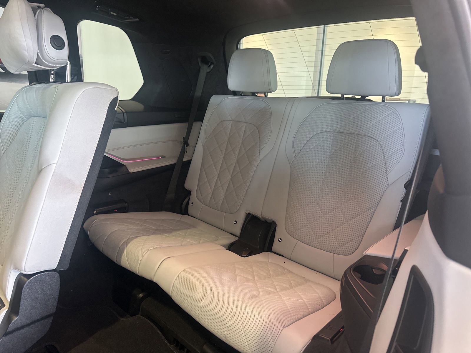 Certified 2023 BMW X7 xDrive40i w/ Premium Package image 40