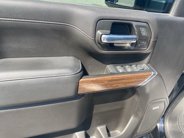 Used 2023 Chevrolet Silverado 2500 High Country w/ Safety Package II AWD/4WD image 17