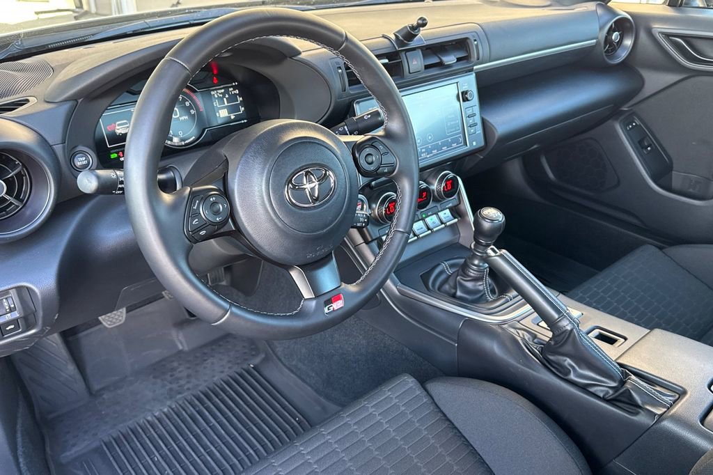 Used 2023 Toyota GR86 w/ ALL Weather Mat Package (TMS) image 12