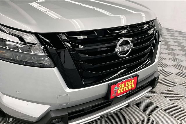 New 2025 Nissan Pathfinder Platinum w/ Lighting Package (N93) image 15