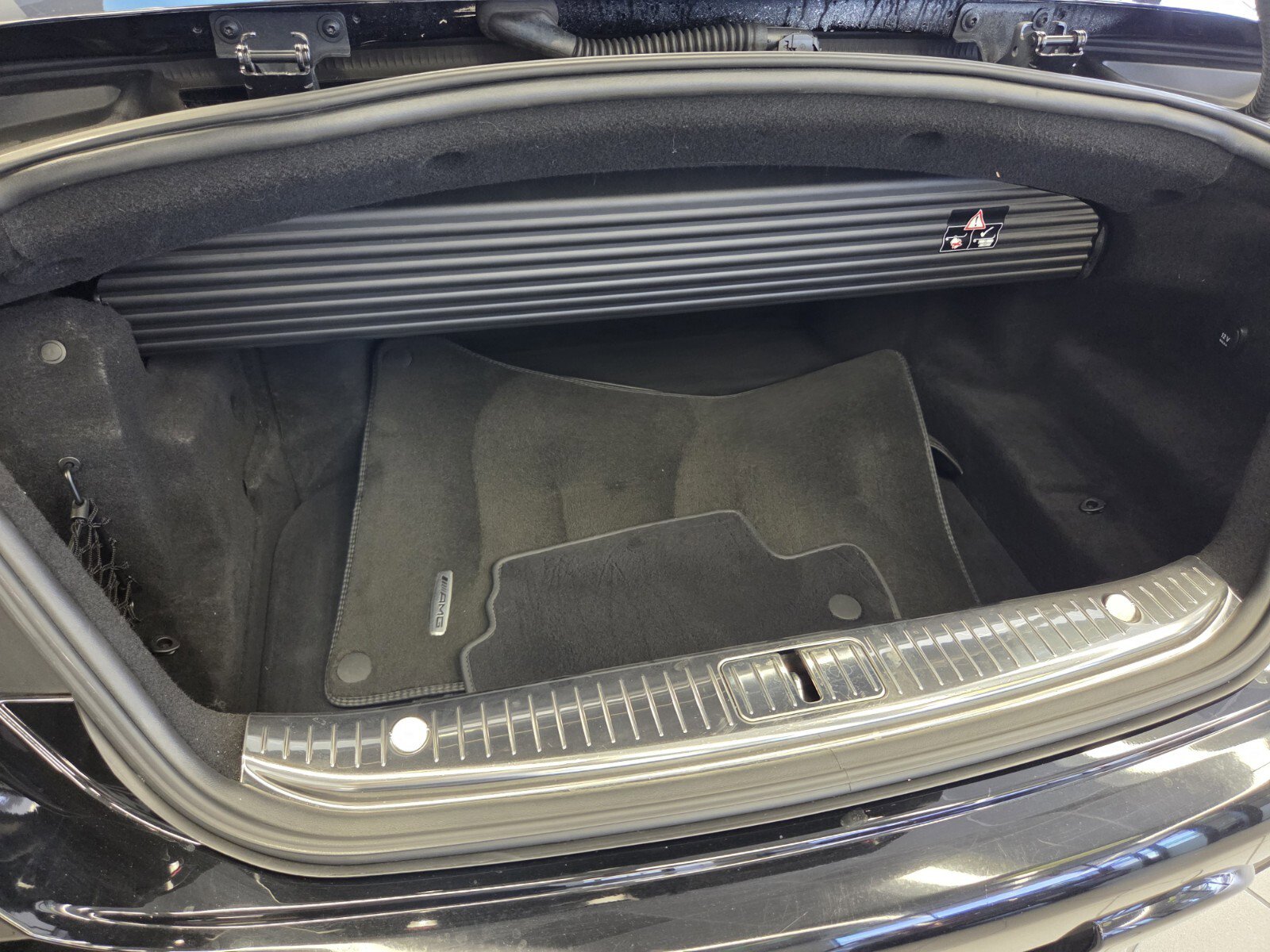 Used 2017 Mercedes-Benz S 550 Cabriolet image 13