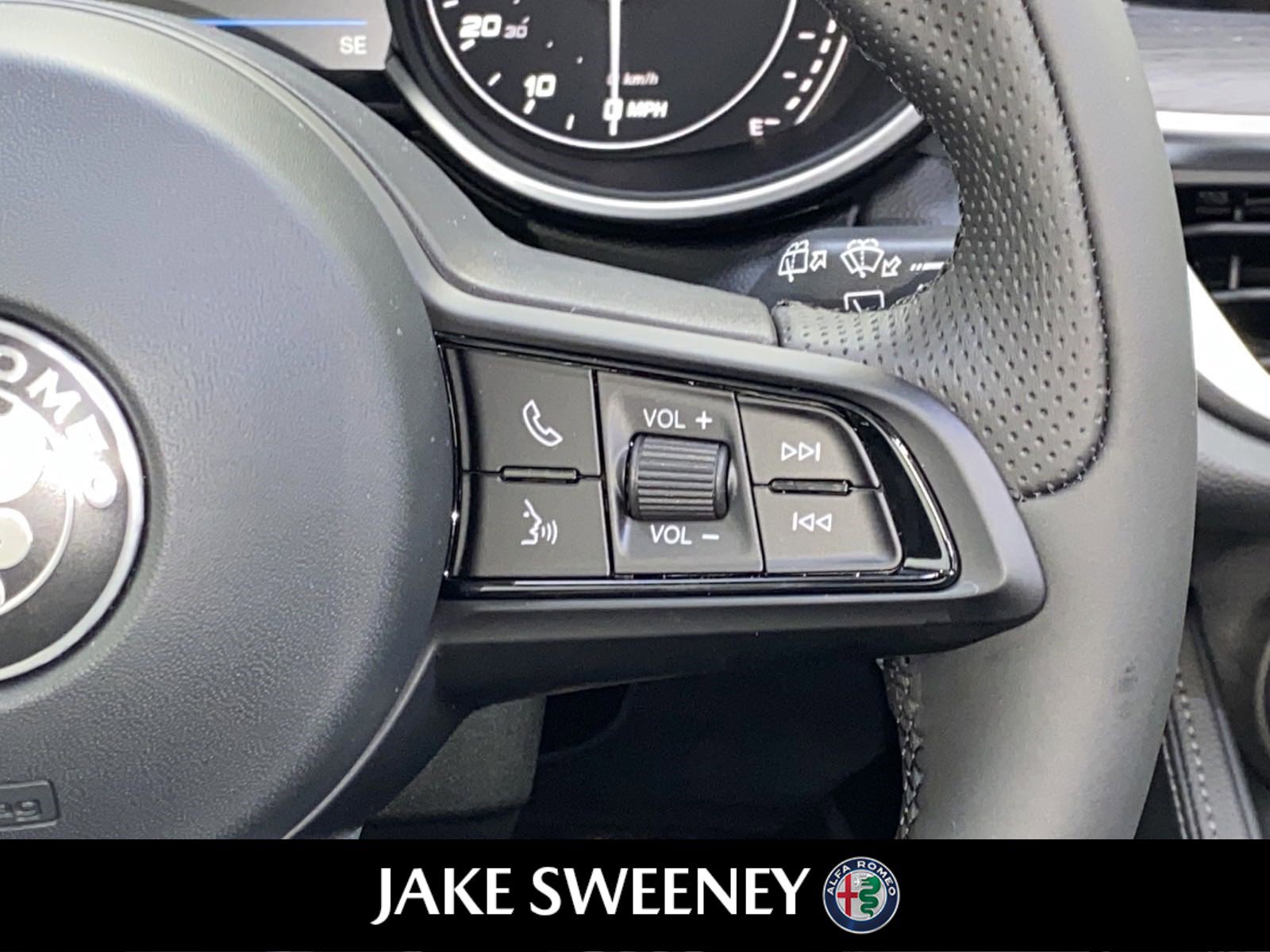 New 2023 Alfa Romeo Stelvio Ti image 17