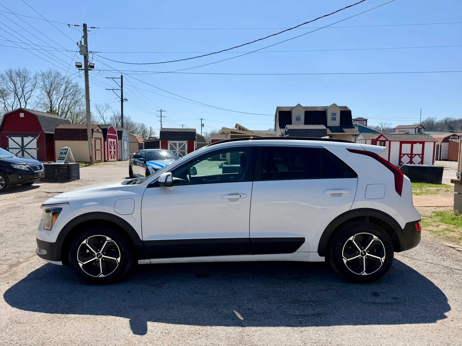 Used 2024 Kia Niro EX w/ EX Cold Weather Package FWD image 8
