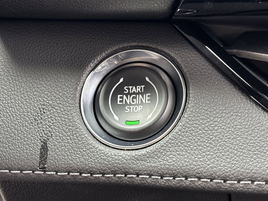 New 2025 Buick Enclave Sport Touring w/ Super Cruise Package image 17