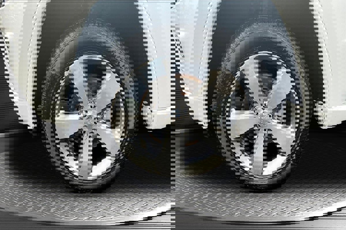 Used 2015 Jeep Grand Cherokee Overland image 33